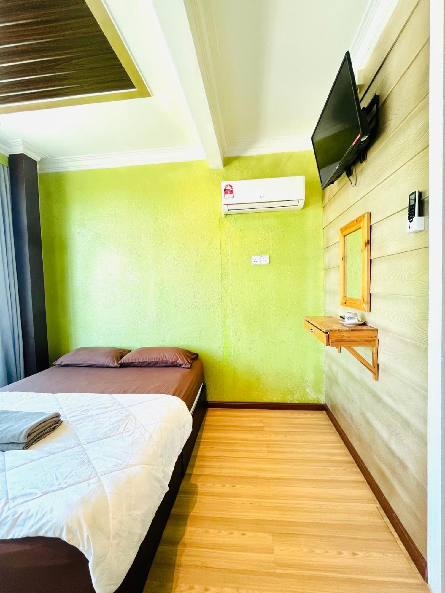 Suza Hostel Tumpat Exteriör bild